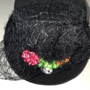 Elegant Black Lace Top Hat withBlack Veil Fascinator Hat with Pink Floral Accent